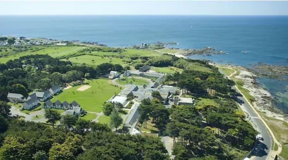 Domaine De Port Aux Rocs 호텔 르크로아시 외부 사진
